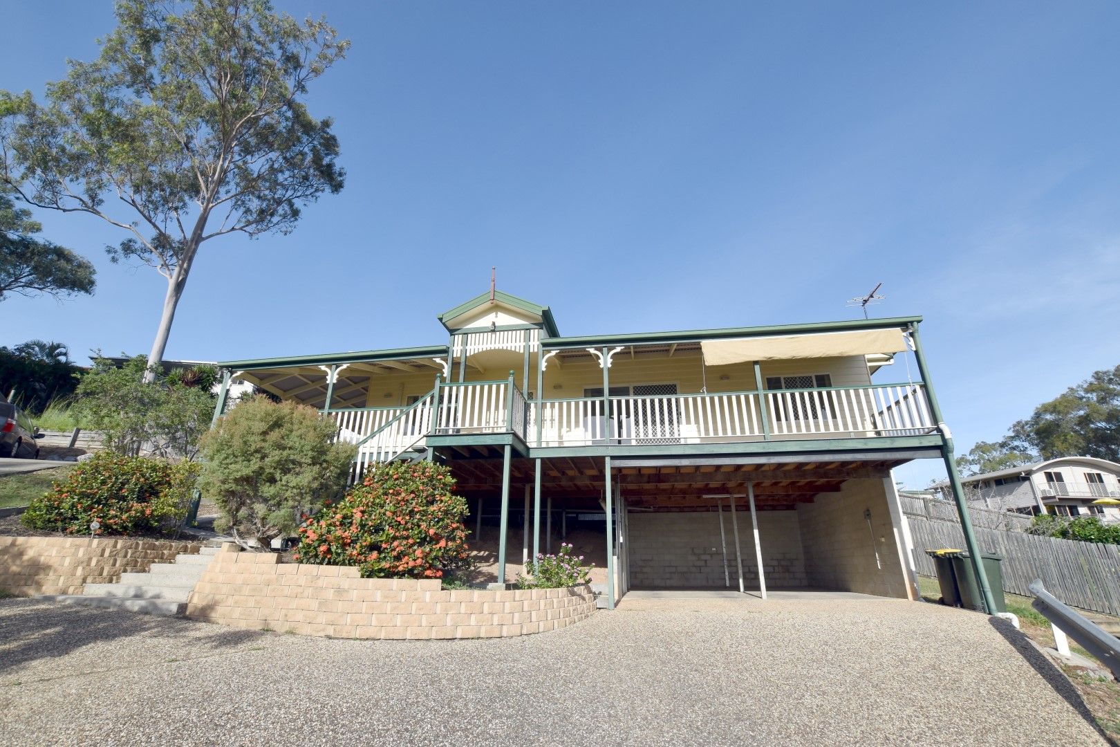 6a Robertson Close, New Auckland, QLD 4680