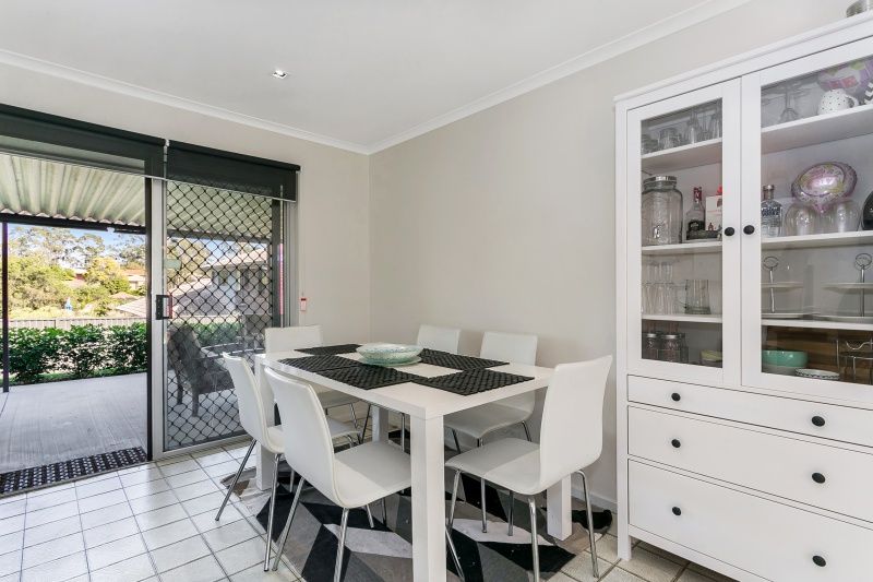 11 Lovell Court, Sinnamon Park, QLD 4073