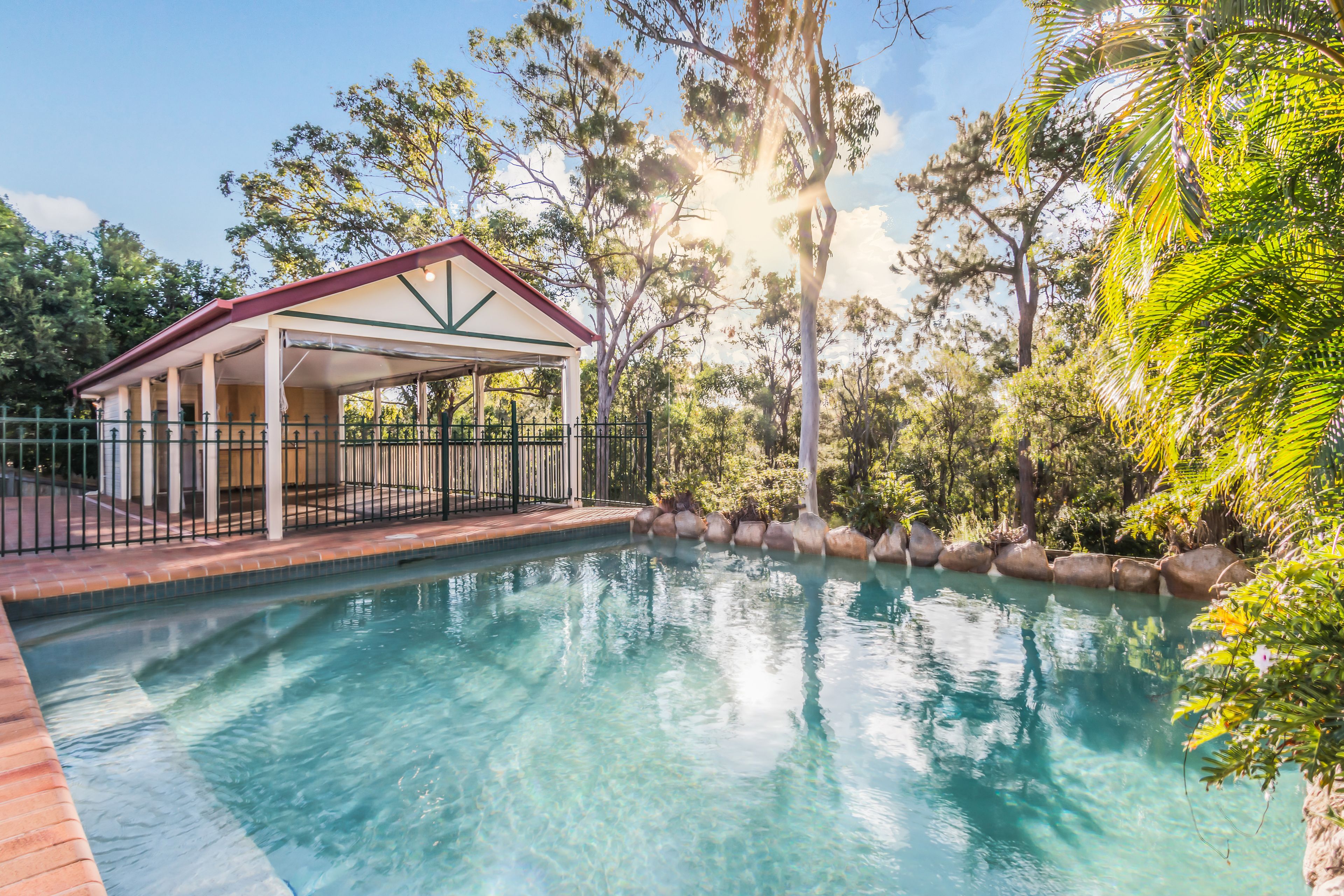 12 Blue Grass Crescent, Eight Mile Plains, QLD 4113