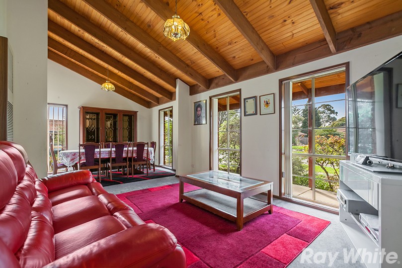 30 Cunningham Drive, Mill Park, VIC 3082