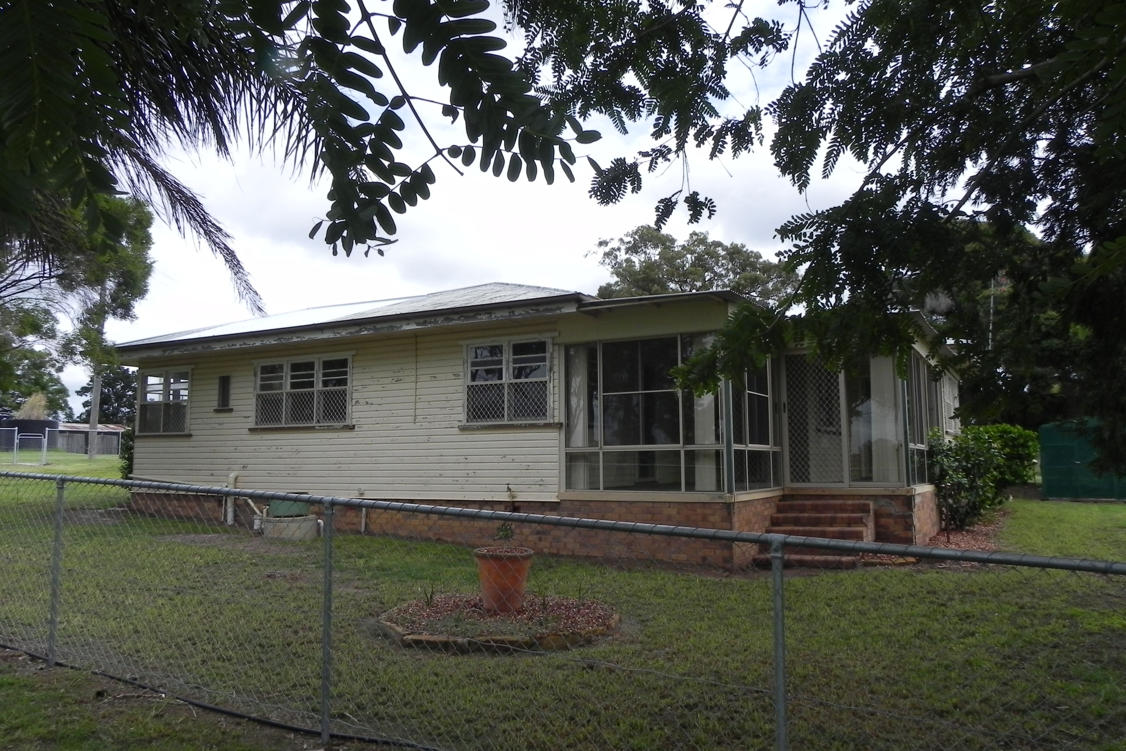 32 Walkers Rd off Goombungee-Kilburnie Road, GOOMBUNGEE, QLD 4354