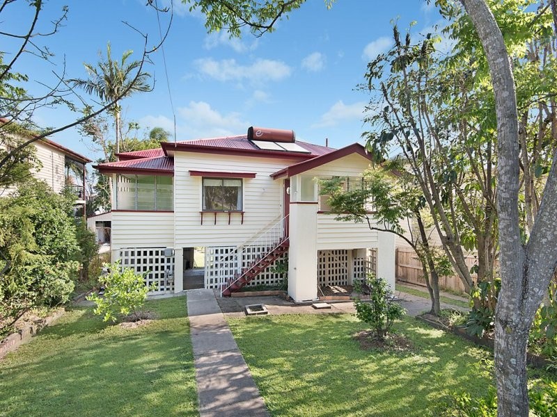 54 Seventh Avenue, Windsor, QLD 4030