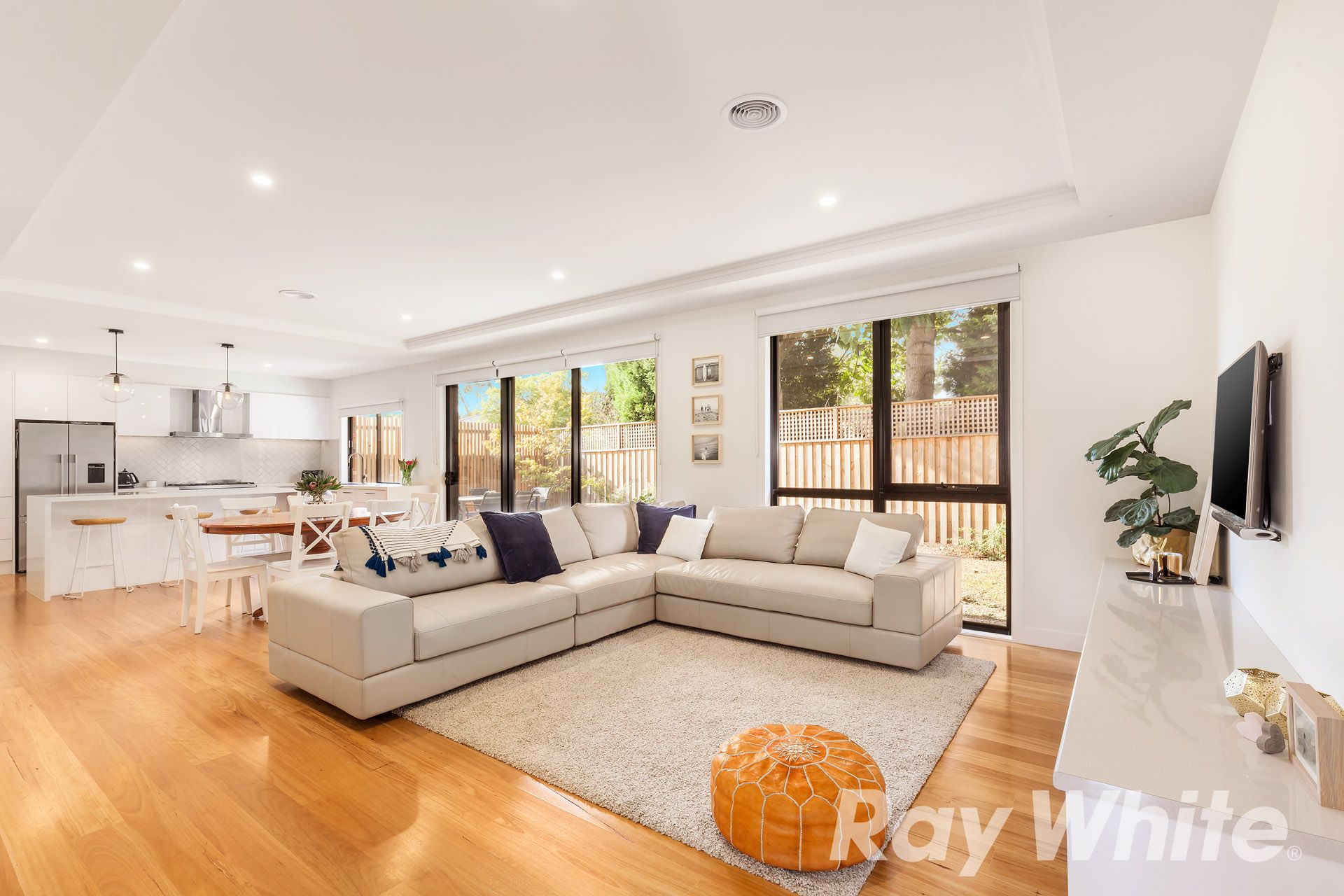 2/25 Linda Crescent, Ferntree Gully, VIC 3156