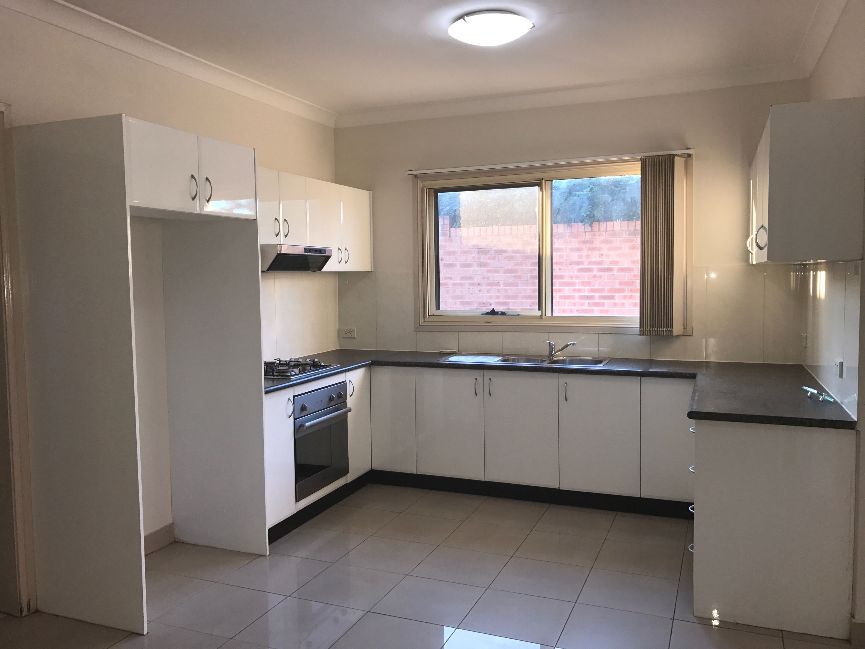 1/180 Newbridge Road, Moorebank, NSW 2170
