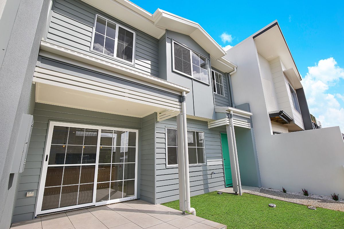 21 Tinnanbar Terrace, MAROOCHYDORE, QLD 4558