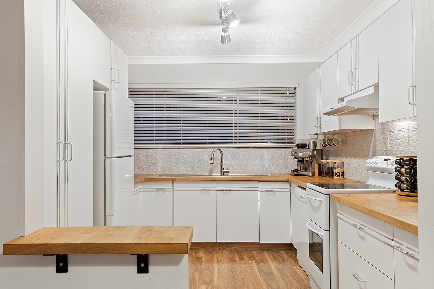 2/43 Karbunya Street, Mermaid Waters, QLD 4218