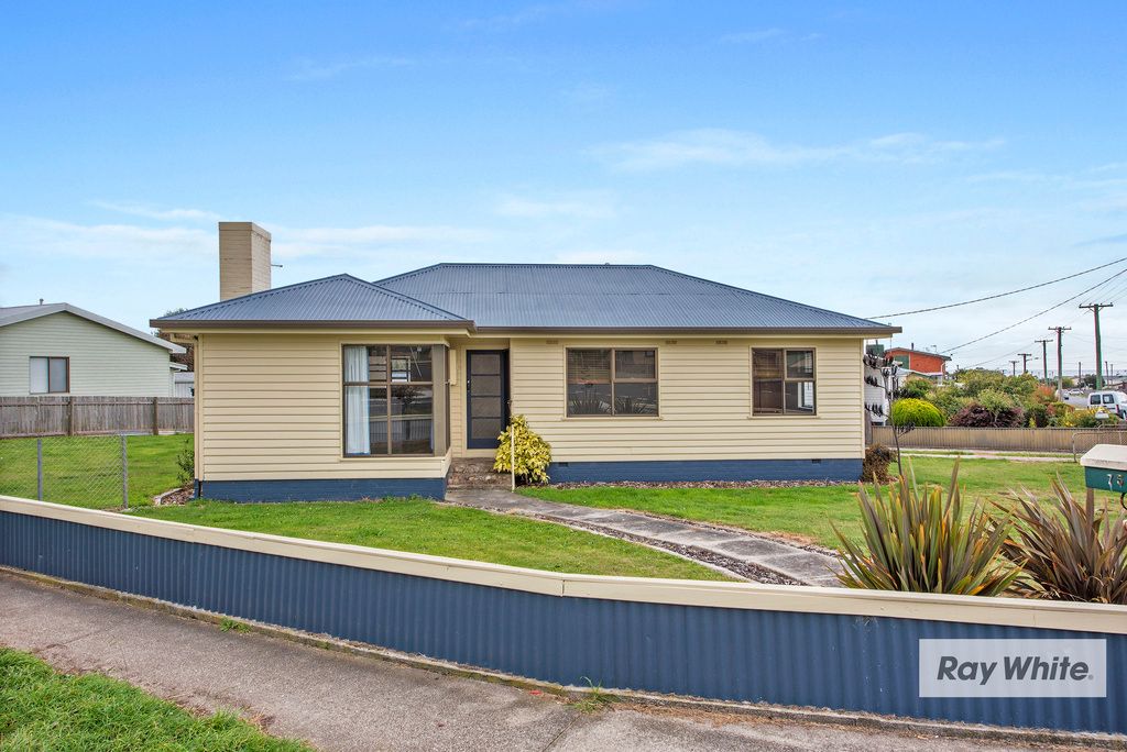 75 Simpson Street, Somerset TAS 7322