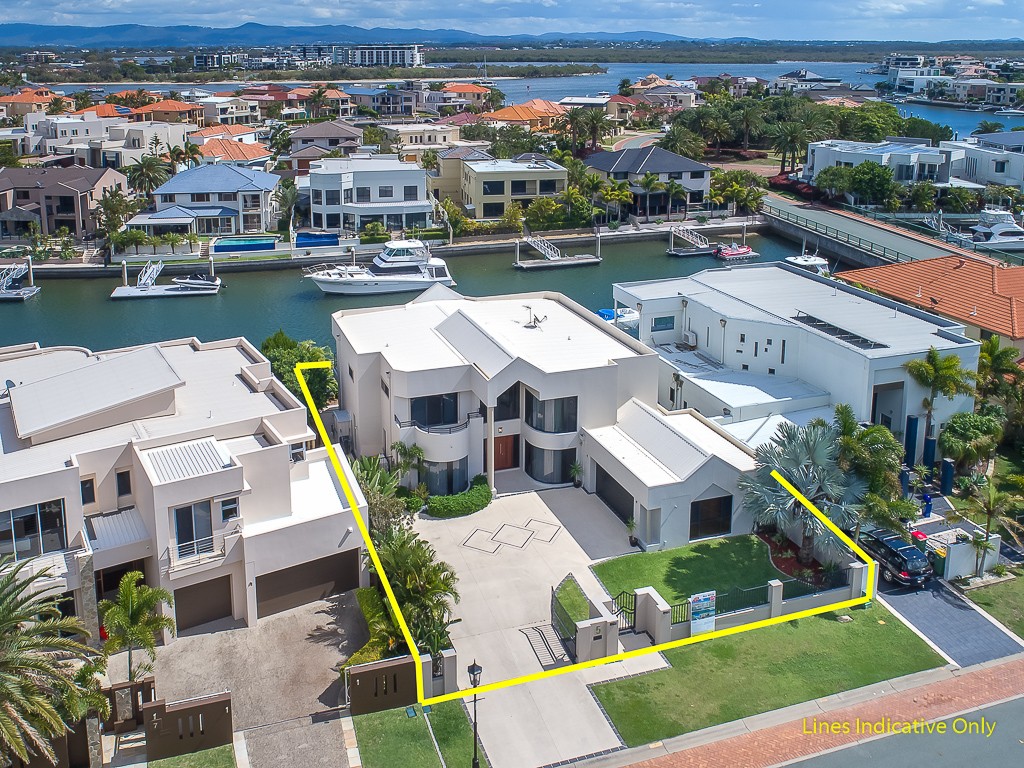 5 Kensington Mews, Sovereign Islands, QLD 4216