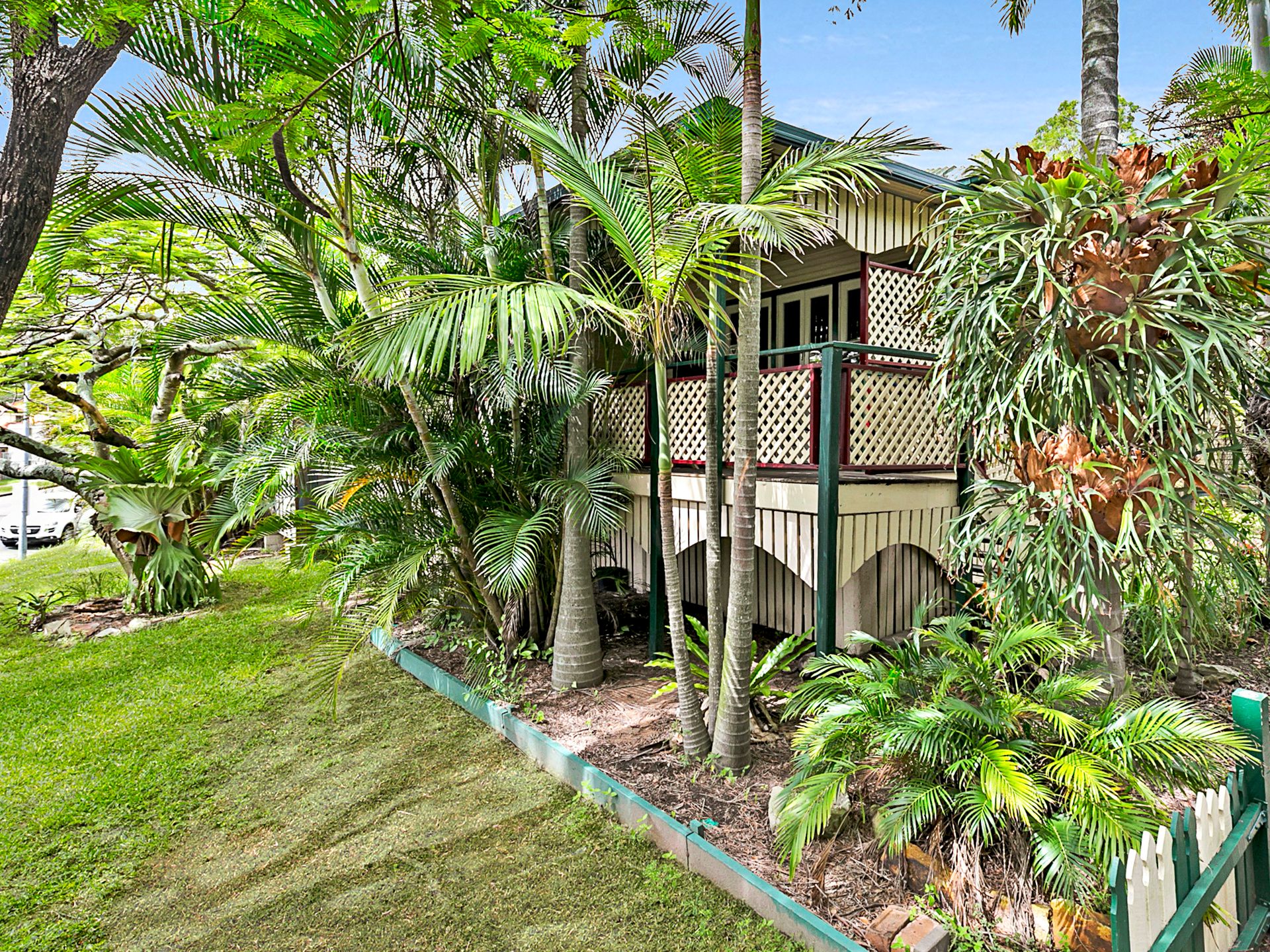 117 Messines Ridge Road, Holland Park West, QLD 4121