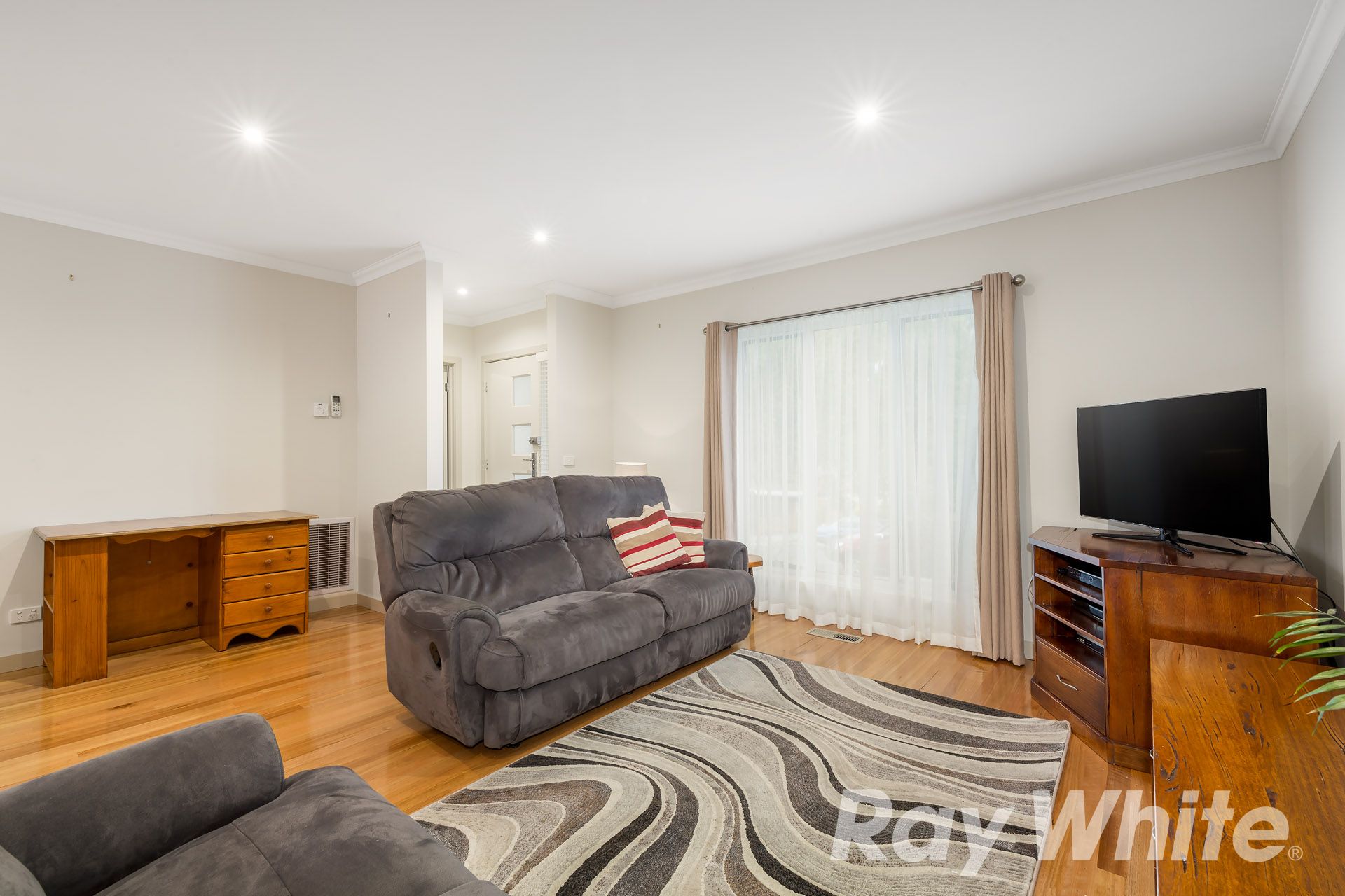 1/5 Charles Street, Kilsyth, VIC 3137