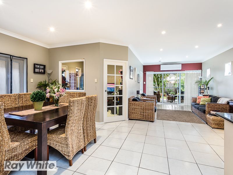 6 Wilga Street, North Lakes, QLD 4509