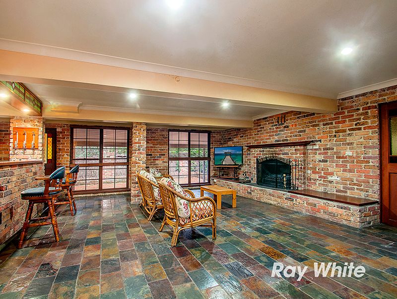 10 Greenvale Place, Castle Hill, NSW 2154