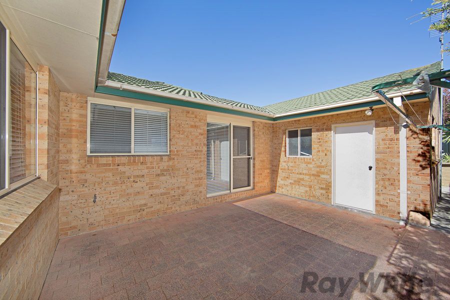 30 Twin lakes Drive, Lake Haven, NSW 2263