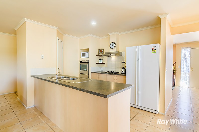1 Michaelia Close, Cranbourne West, VIC 3977