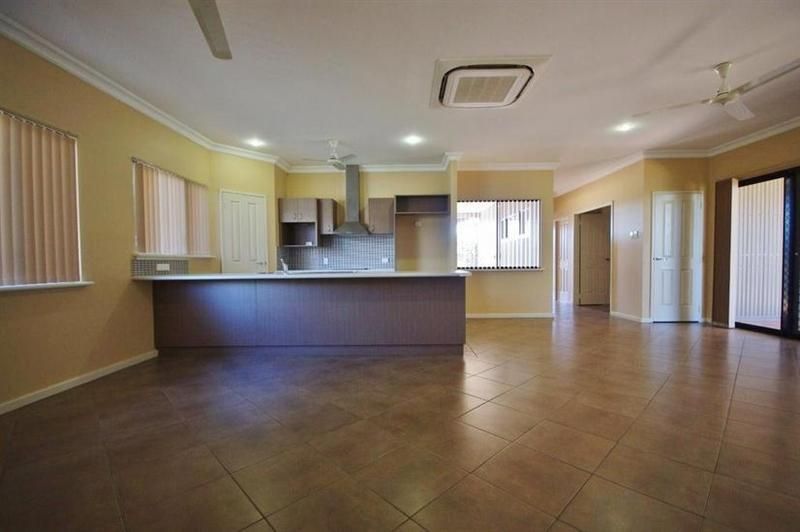 13 Fantail Bend, Nickol, WA 6714