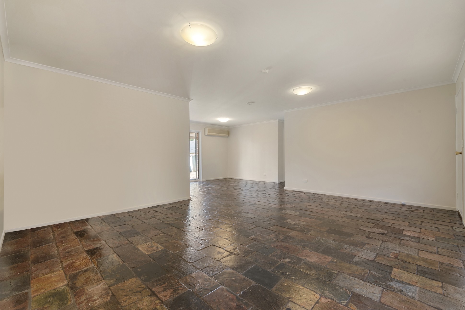 8 Madeline Street, Hill Top, NSW 2575