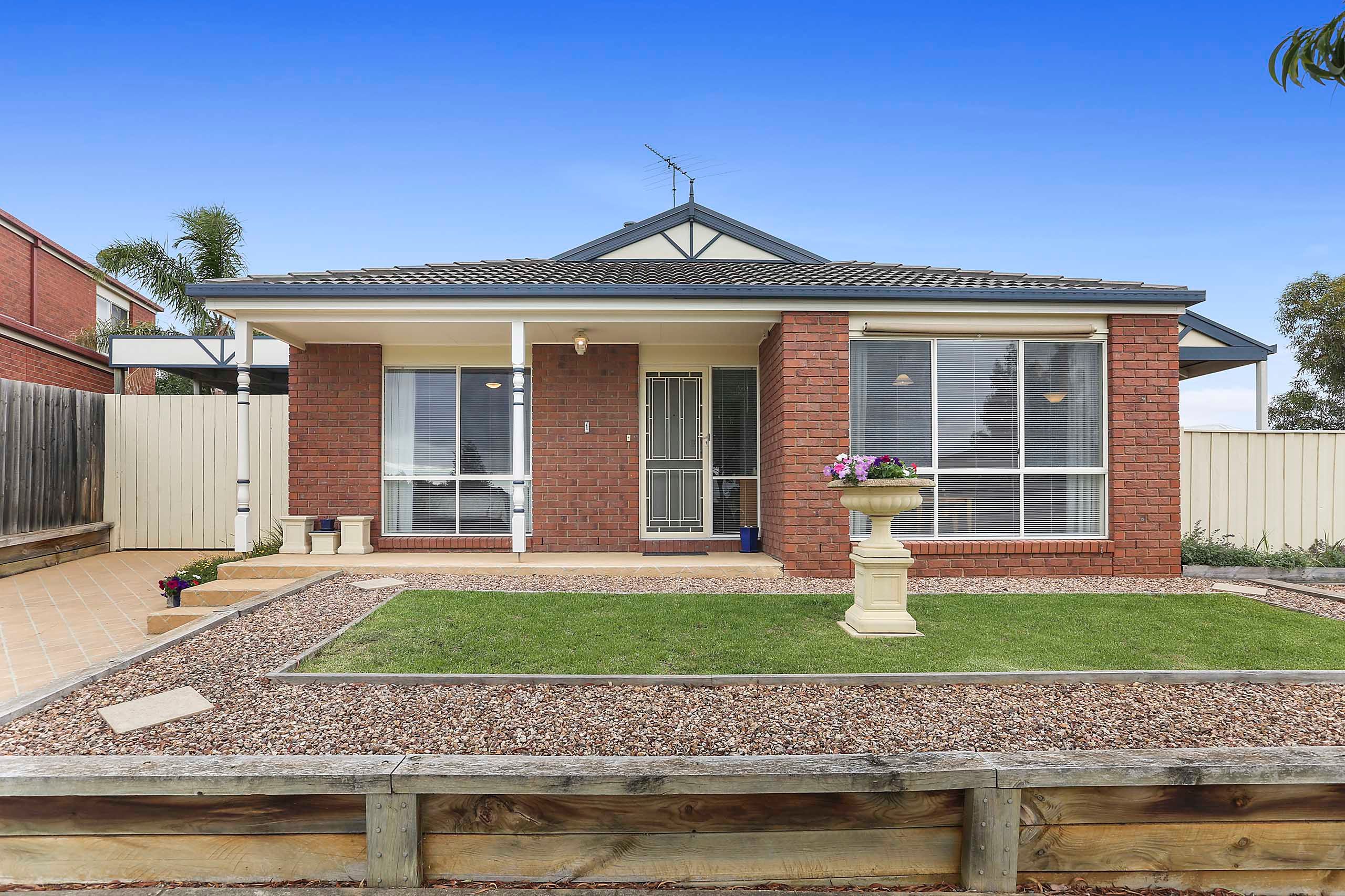 1-2 Alva Court, Waurn Ponds VIC 3216