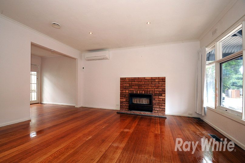 27 Airlie Grove, Seaford, VIC 3198