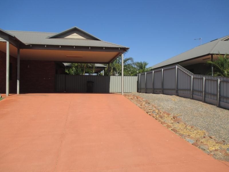 7 Delmere Way, Baynton, WA 6714