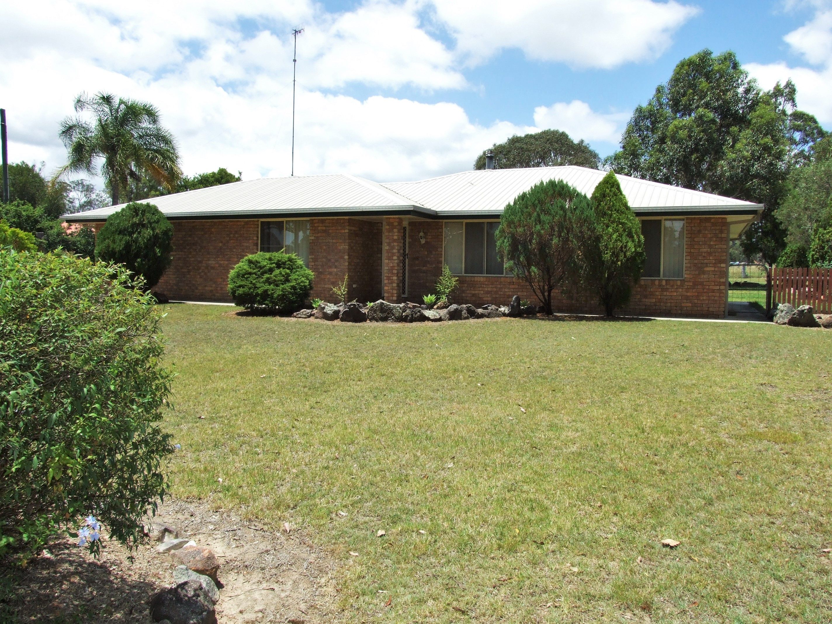 57 Albert Street, Crows Nest QLD 4355