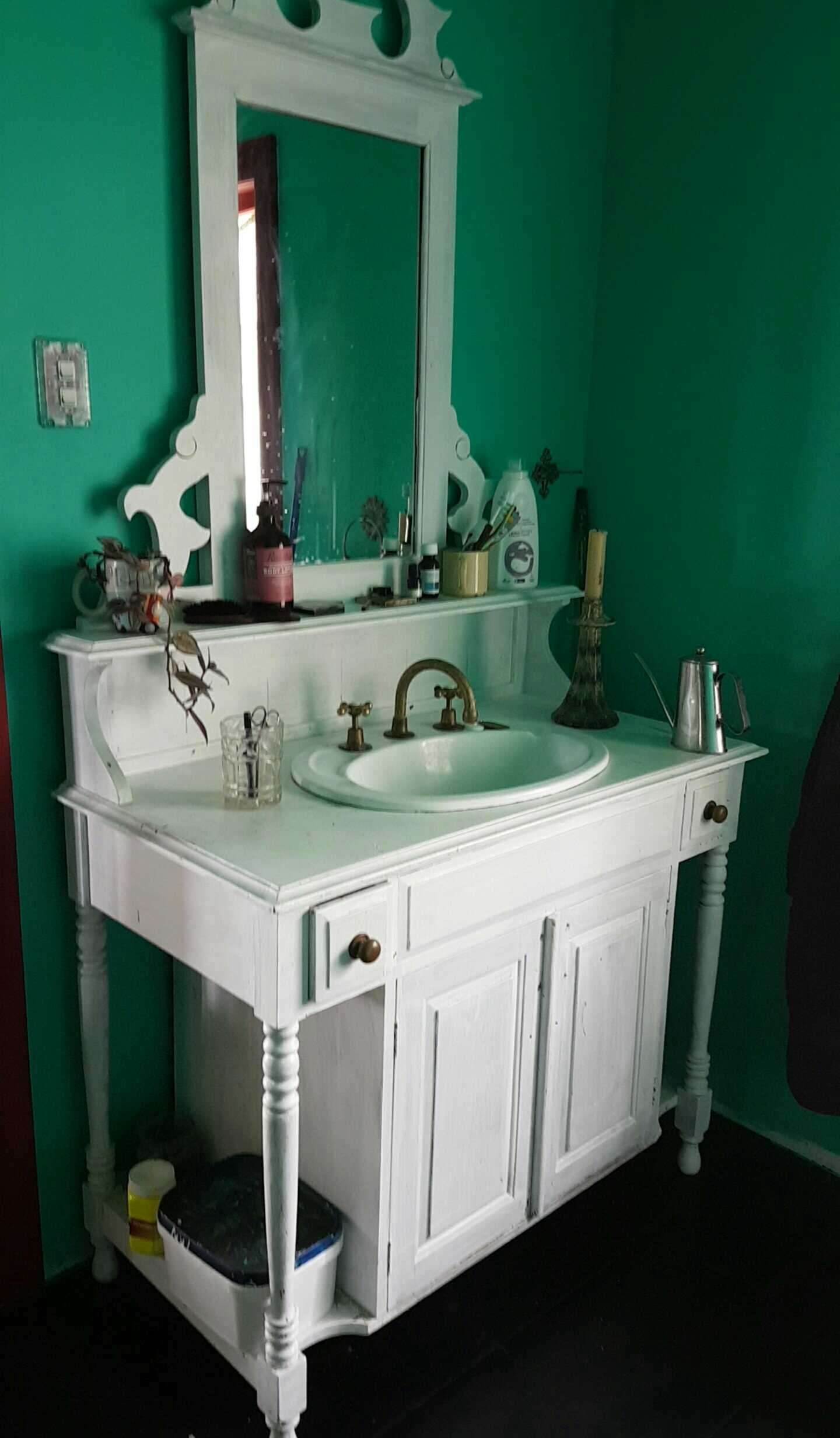 115 Griffins Road photo 2