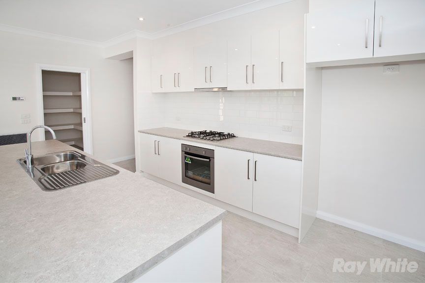 8 Rouke Street, Lilydale, VIC 3140