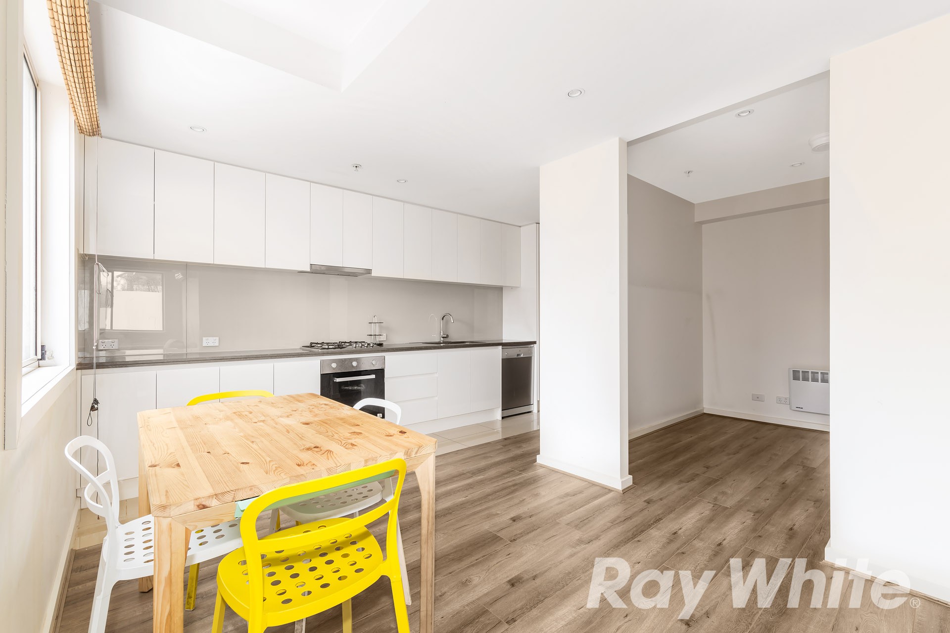 1/98-100 Carrington Road, Box Hill, VIC 3128