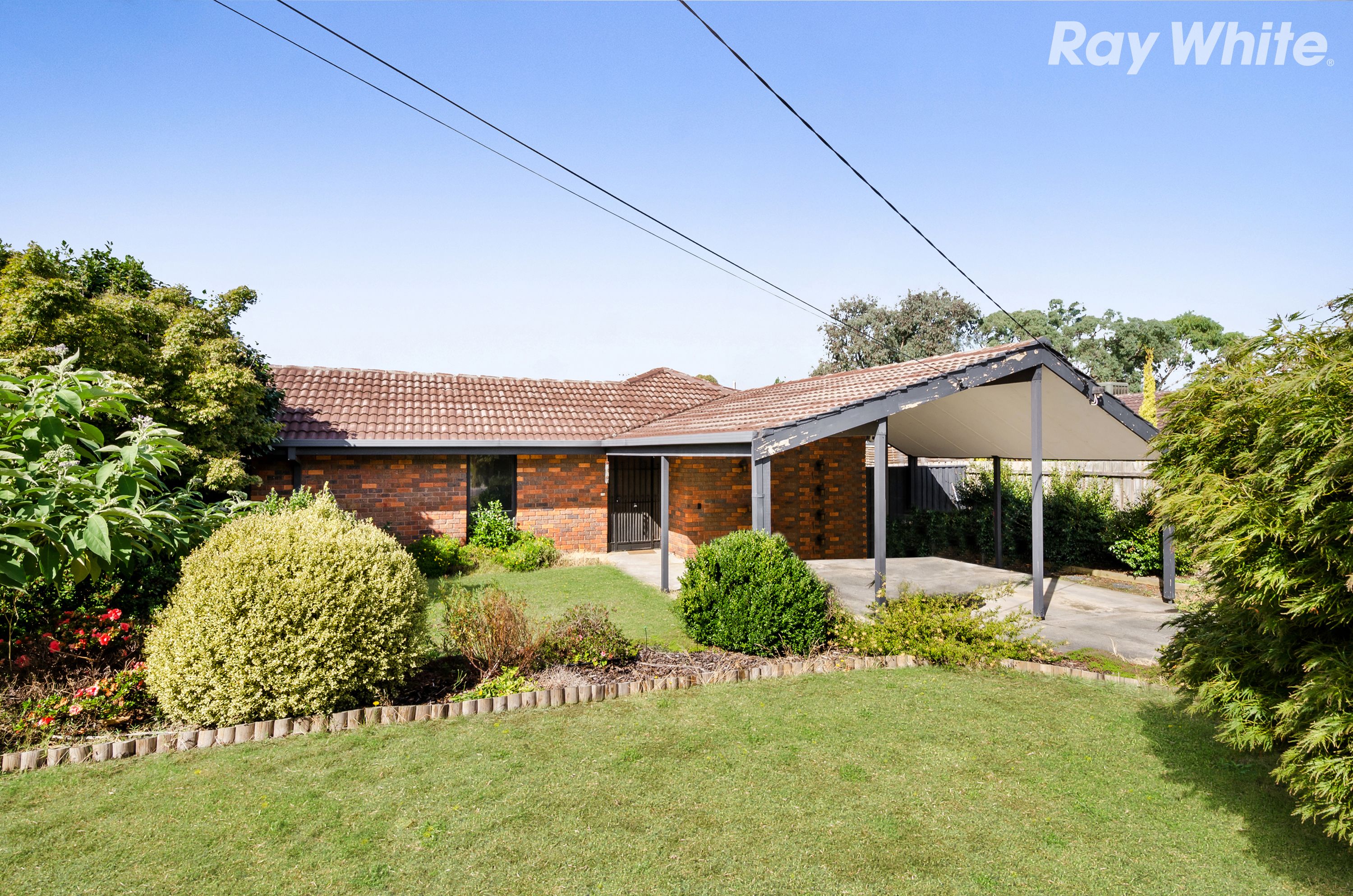 11 Folkstone Crescent, Ferntree Gully VIC 3156