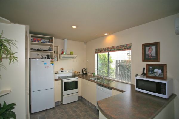 2/337 Selwyn Street, Addington, Christchurch City