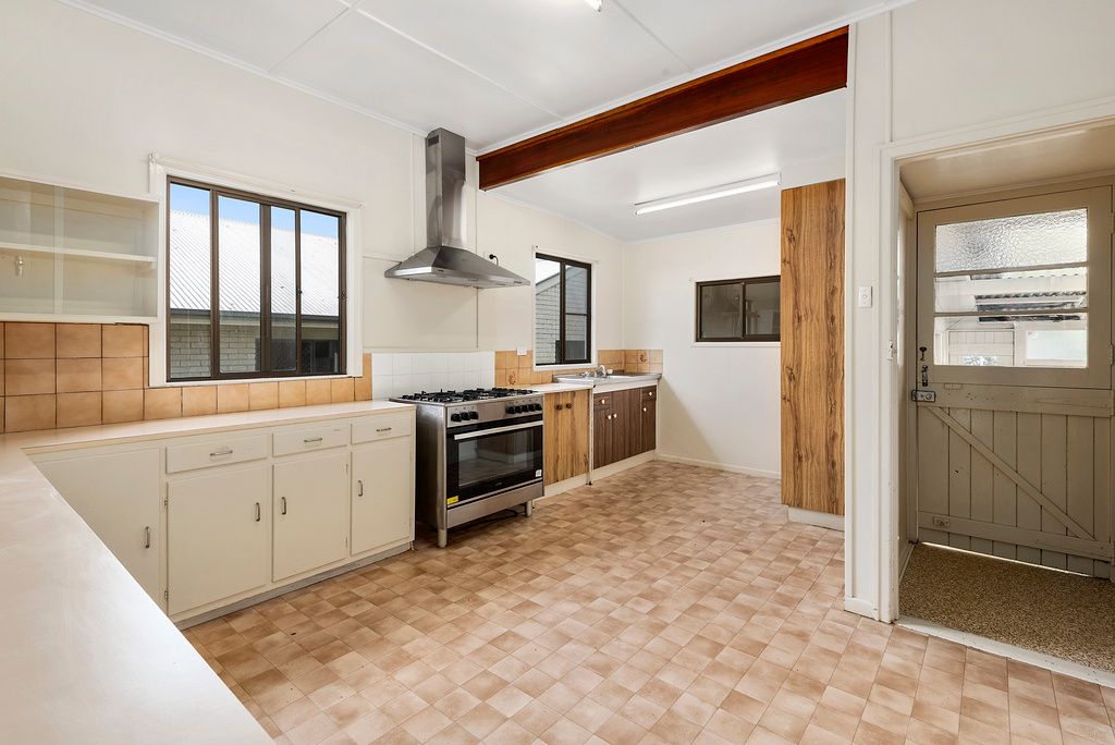 8 Goode Street, Newtown, QLD 4350