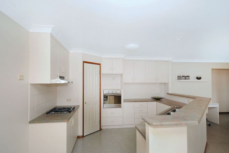 3 Throwleigh Close, Rangeville, QLD 4350