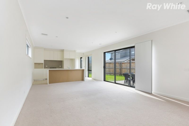 30 Grove Way, Wantirna South, VIC 3152