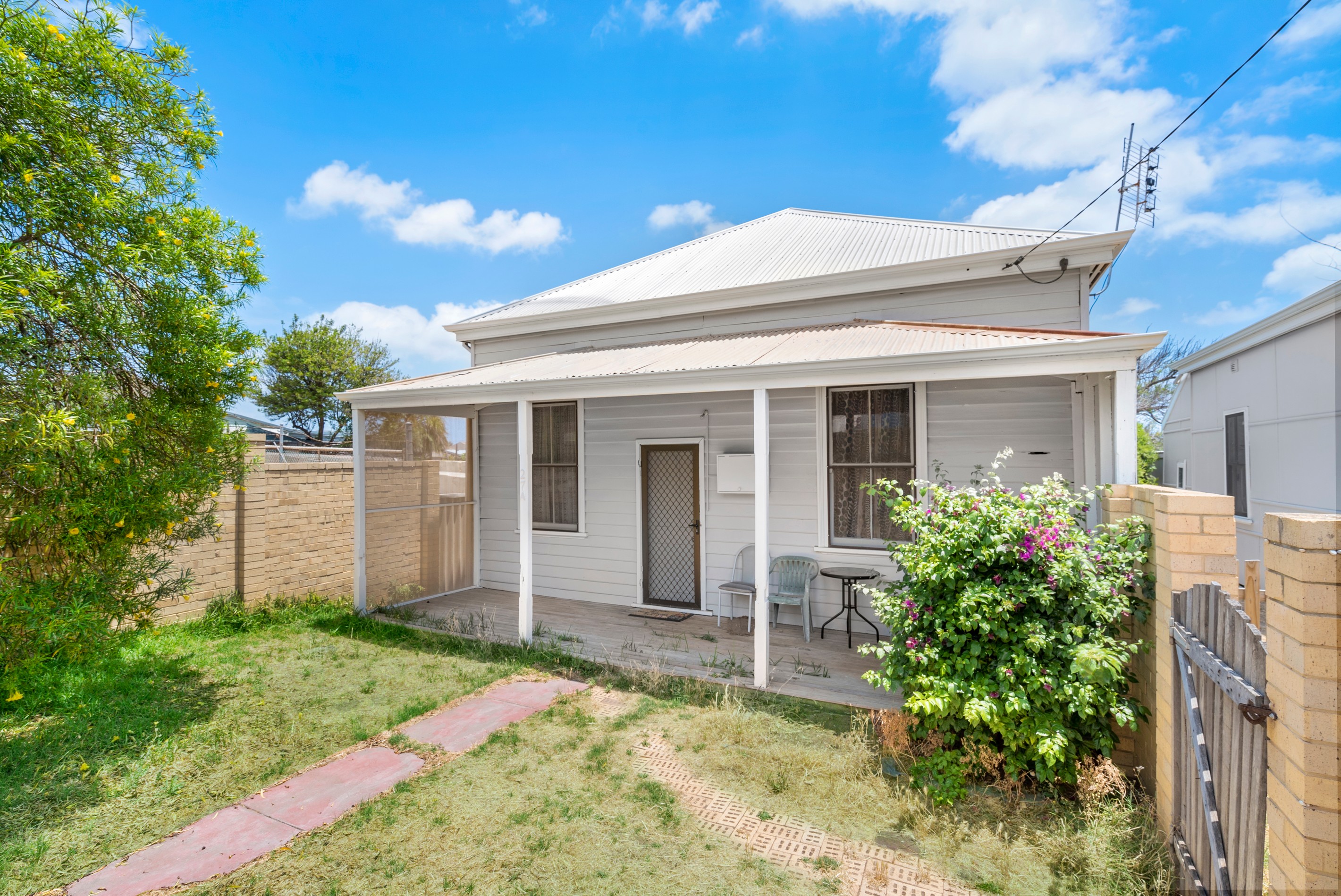 27 A and B URCH Street, BERESFORD, WA 6530