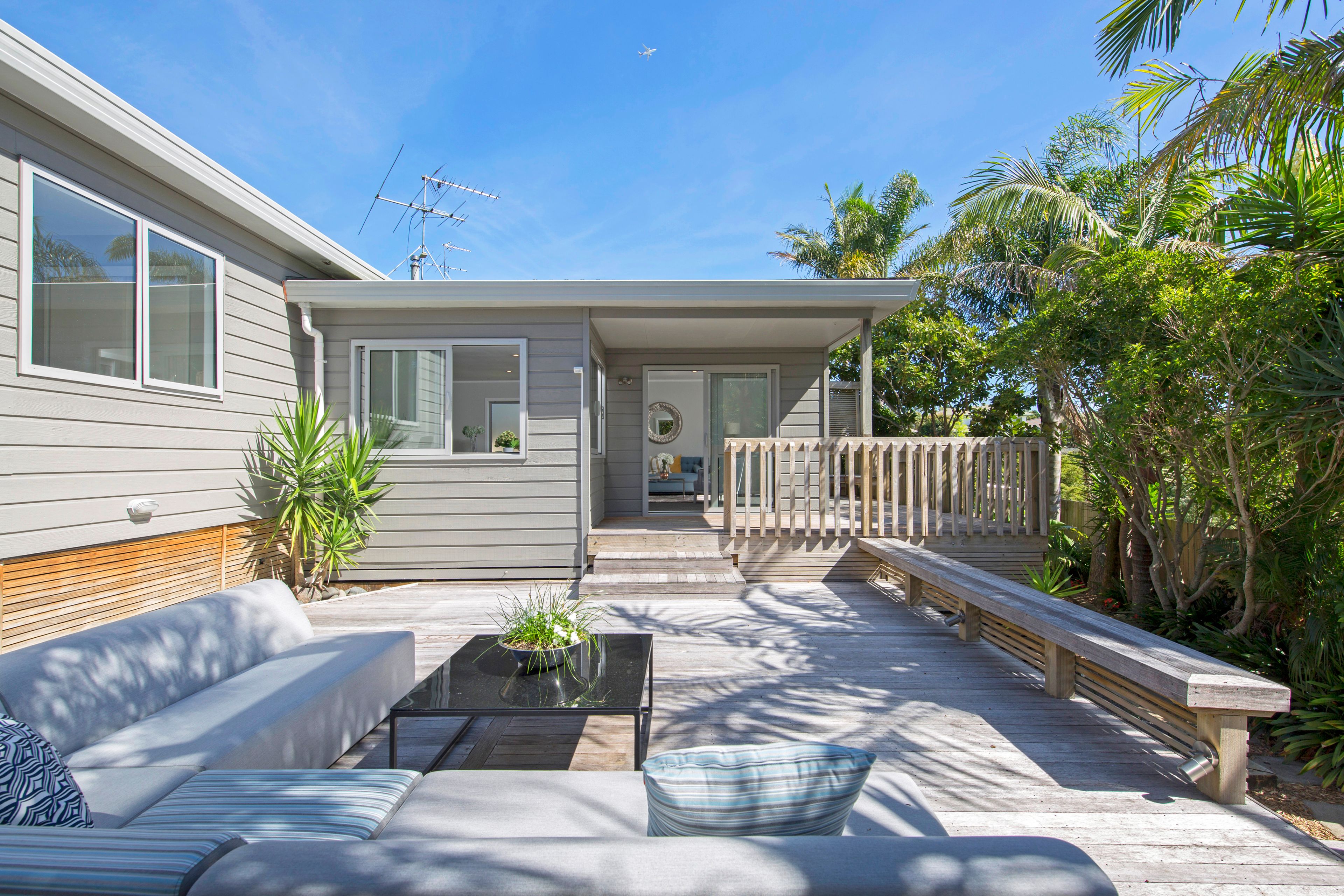 22b Bernie Edwards Place, Botany Downs, Manukau City