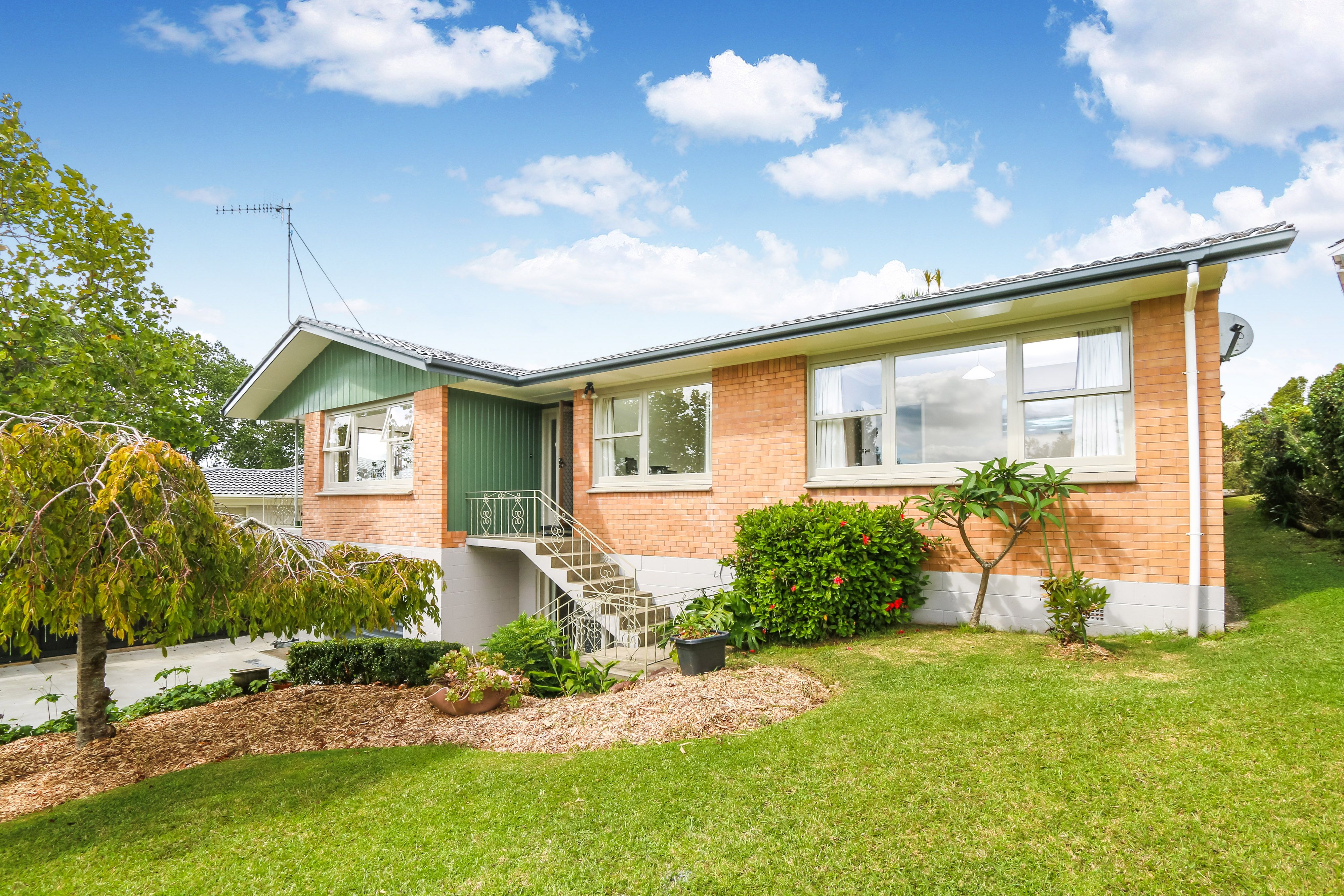 17 Kayeleen Place, Cockle Bay, Manukau City