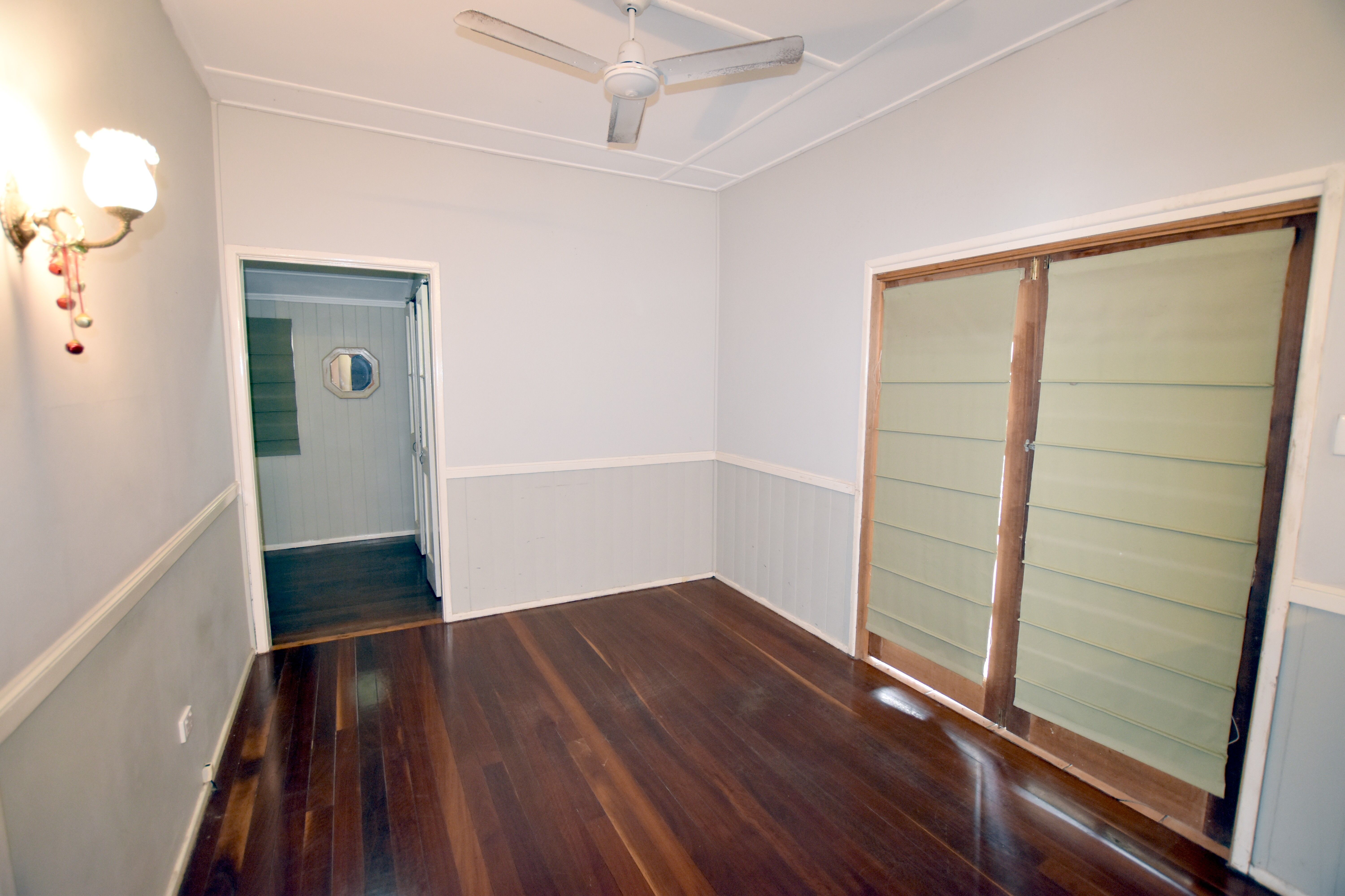 24 Williamson Street, West Gladstone, QLD 4680