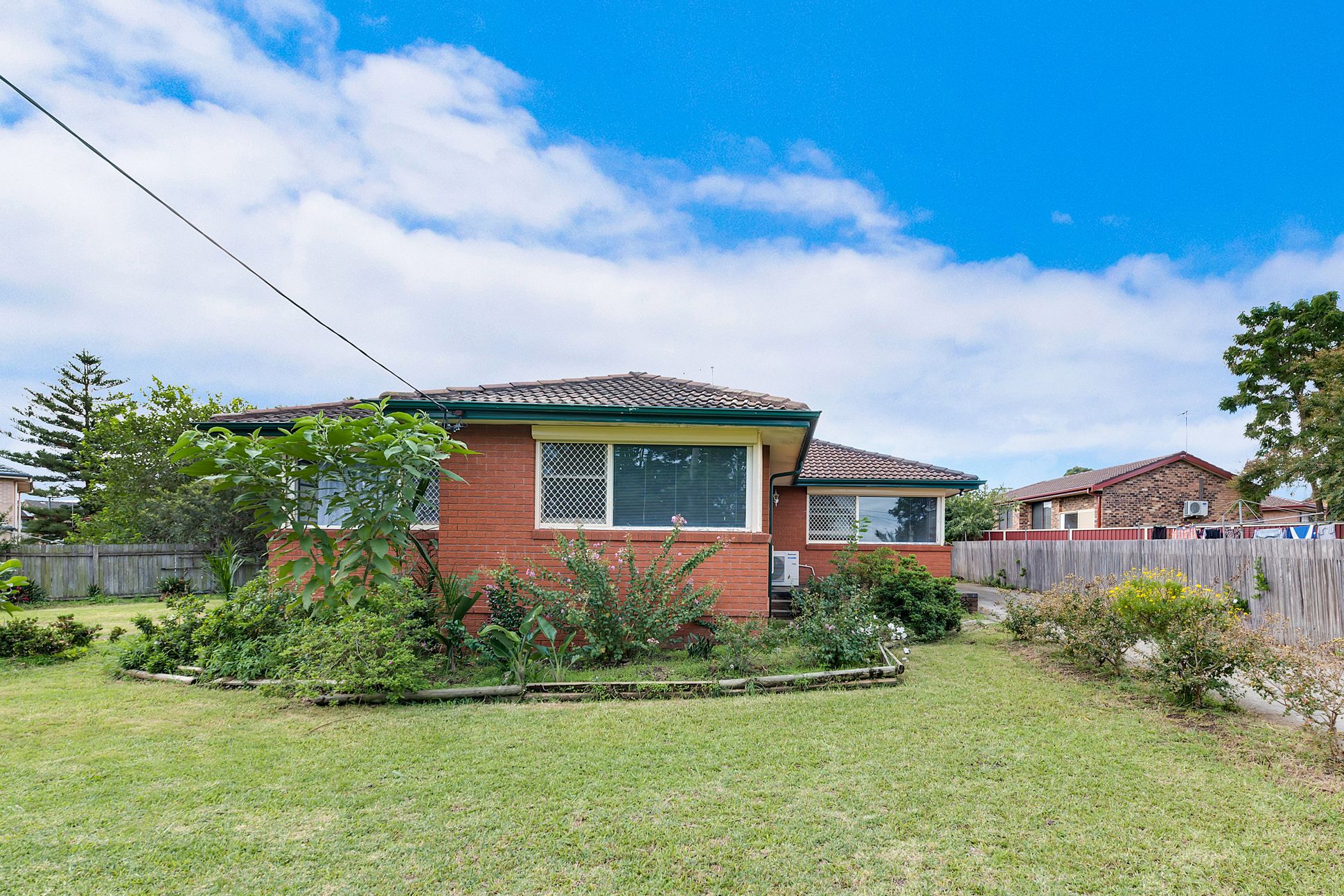 41 Hurlstone Avenue, Glenfield, NSW 2167