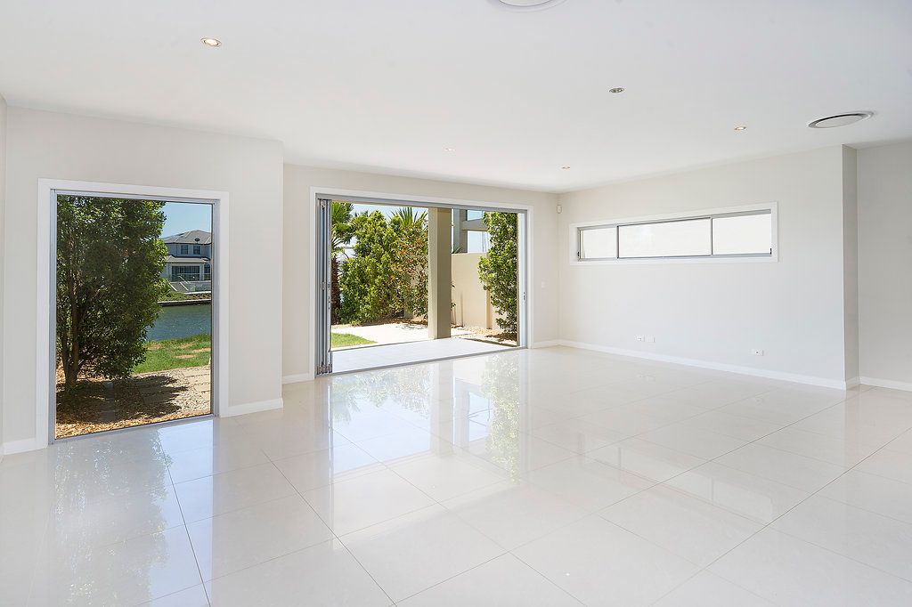 2240 Glengallon Way, Hope Island, QLD 4212