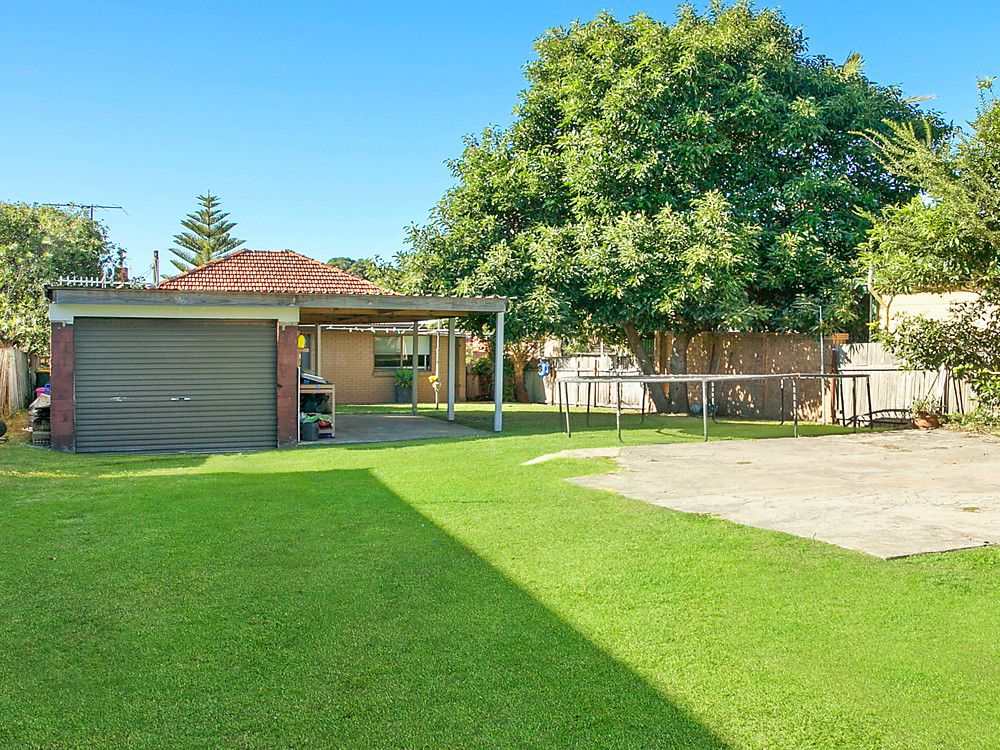 42 Walker Street, Helensburgh, NSW 2508