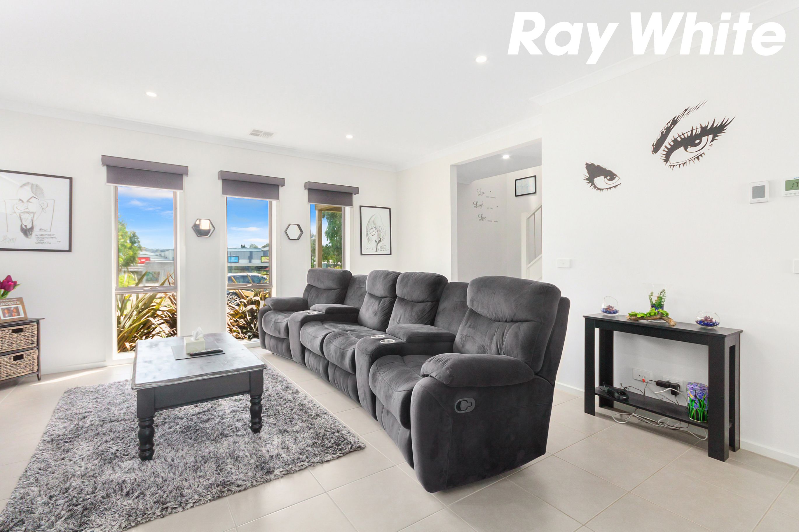 2 Adriatic Way, Pakenham, VIC 3810