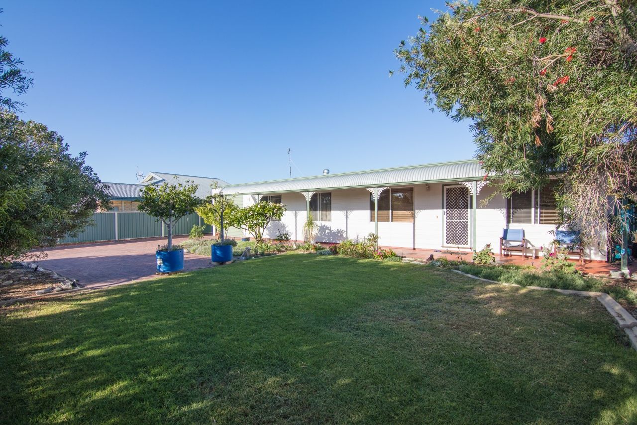 83 Bashford Street, Jurien Bay, WA 6516