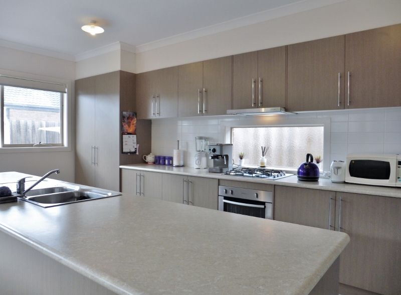 16 Shorey Place, Cranbourne West, VIC 3977