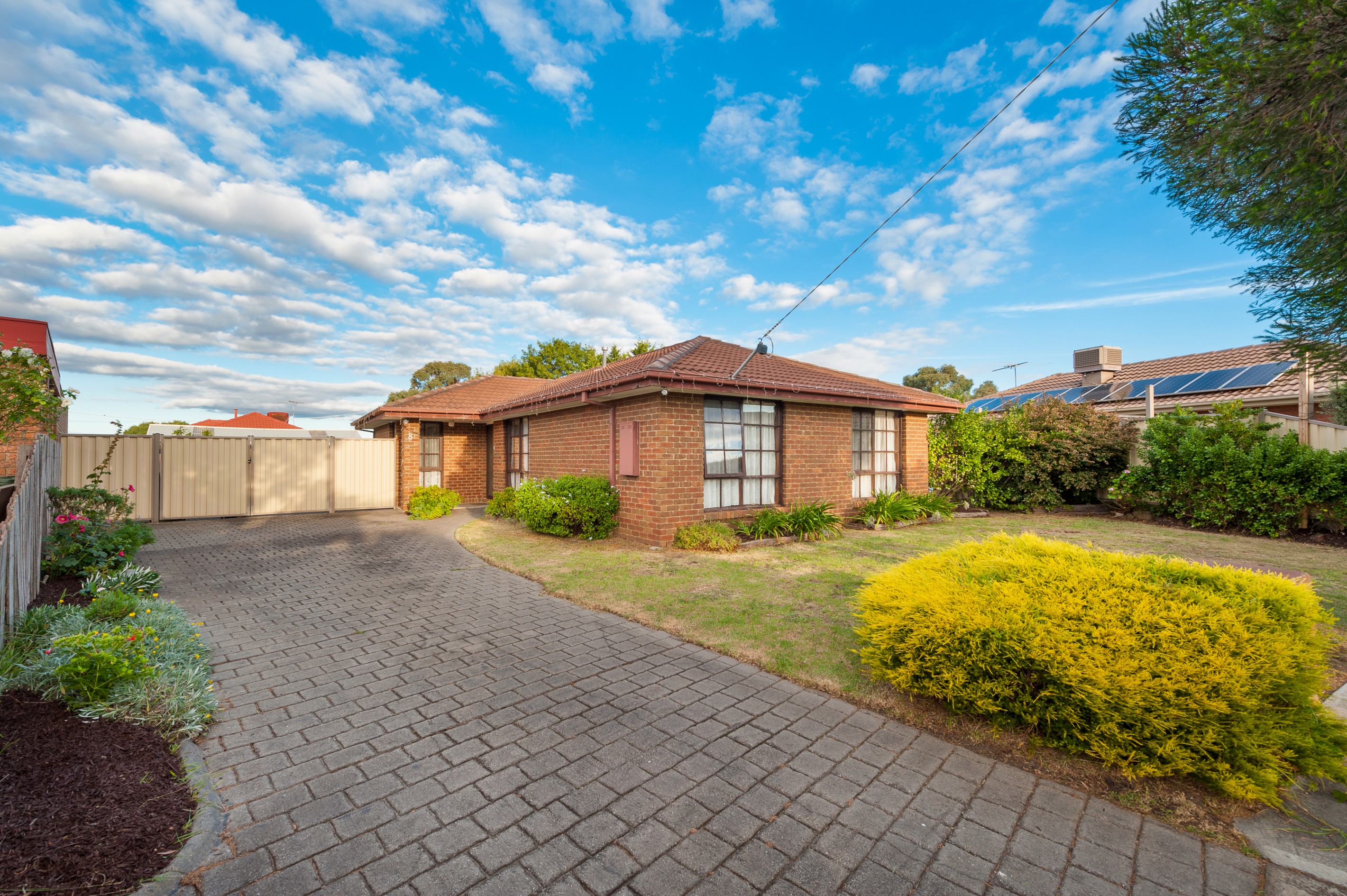 8 Ottery Court, Craigieburn, VIC 3064