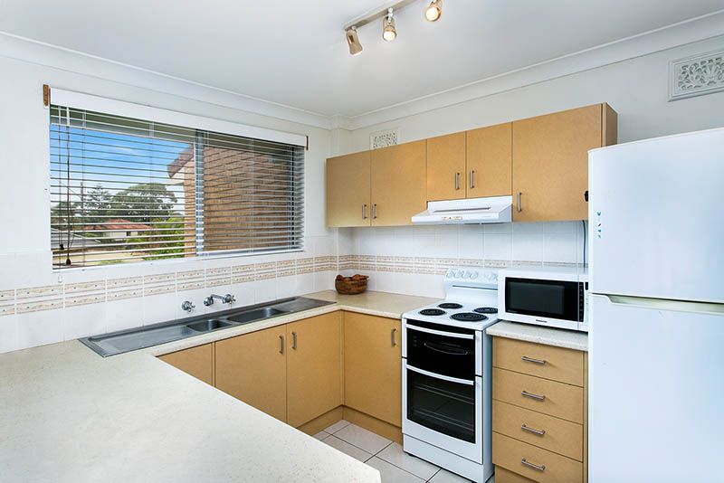4/6 Blackbutt Way, Barrack Heights, NSW 2528