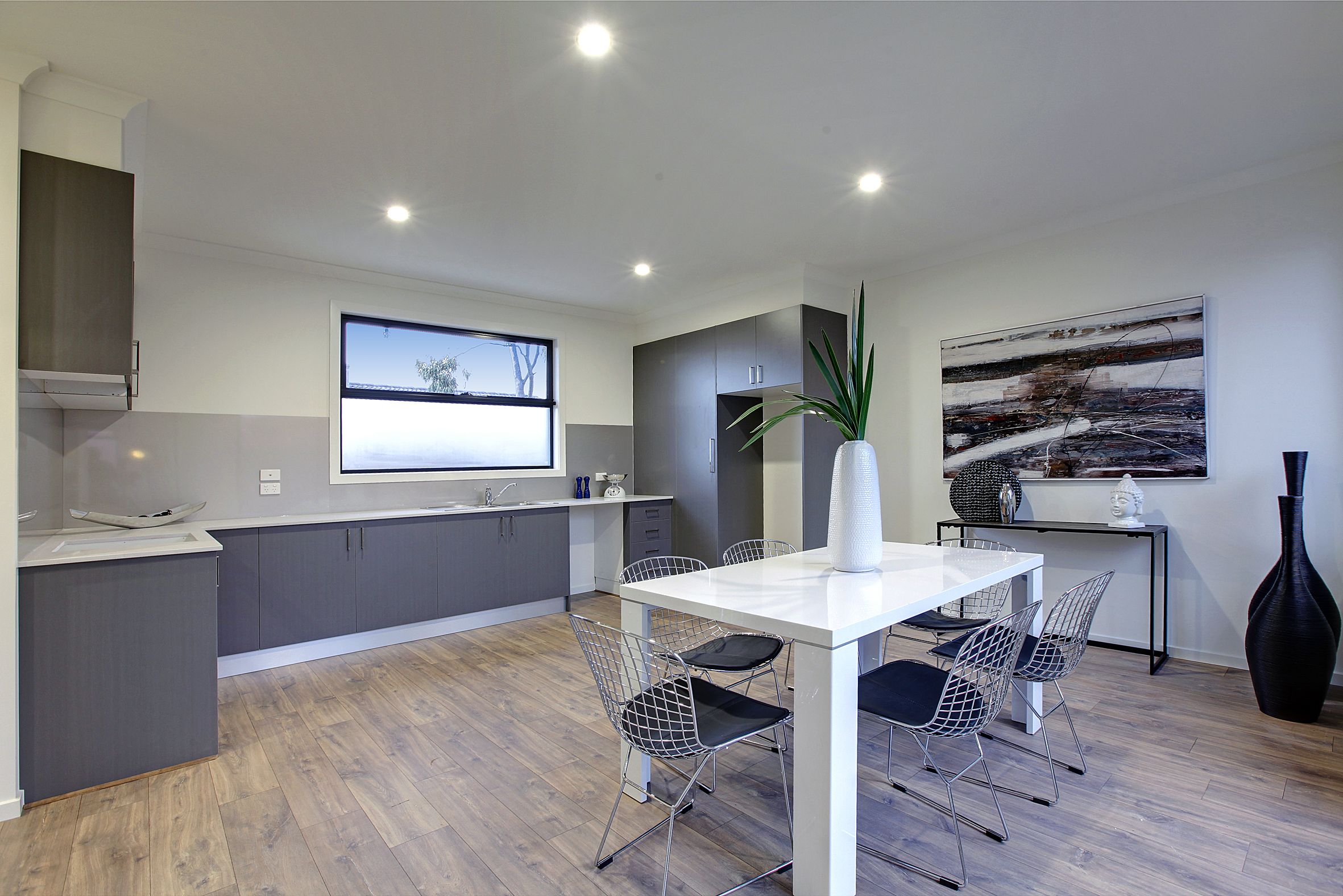 2/96 Darebin Boulevard, Reservoir, VIC 3073