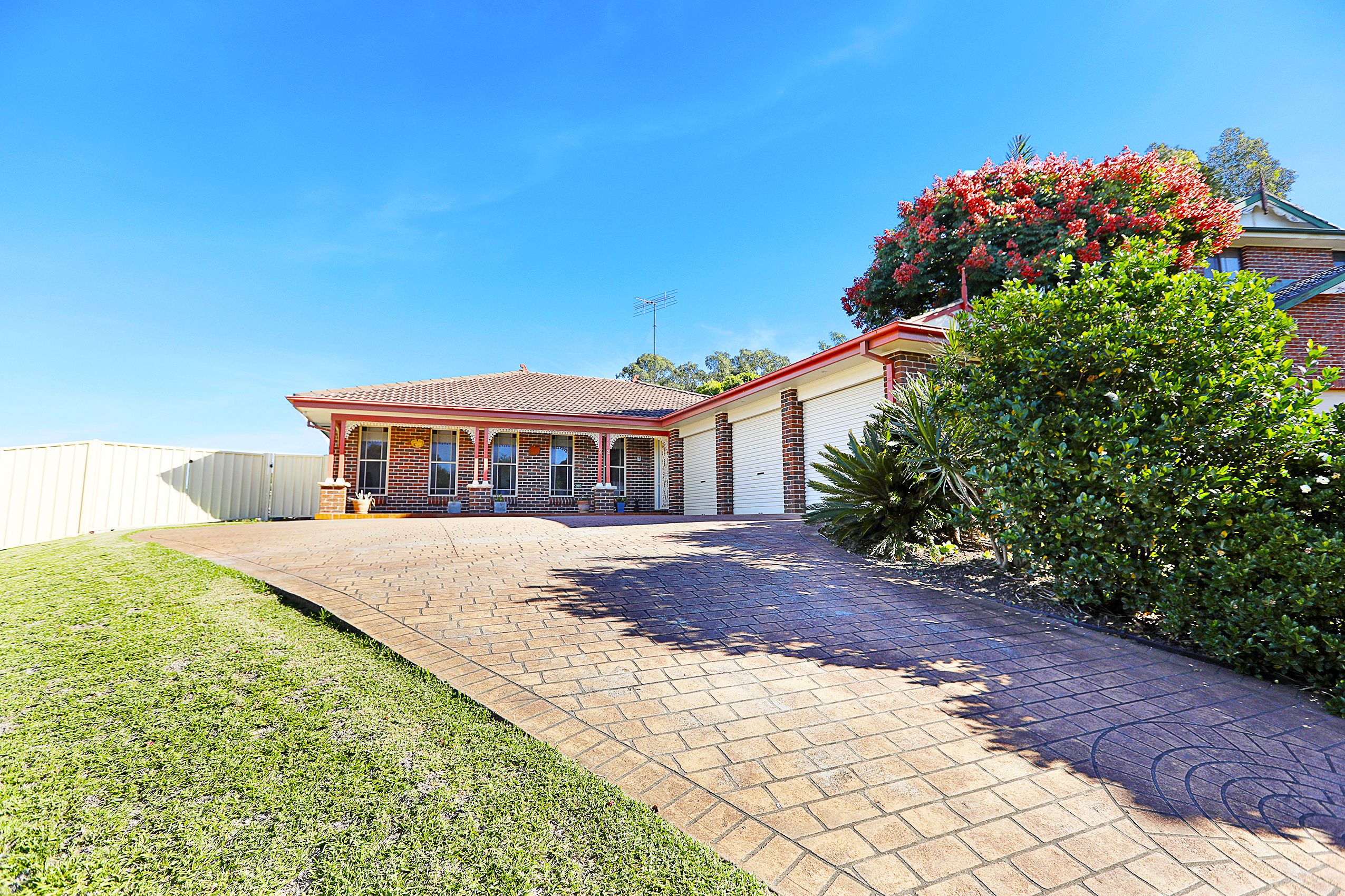 22 Budge Close, Glenmore Park, NSW 2745