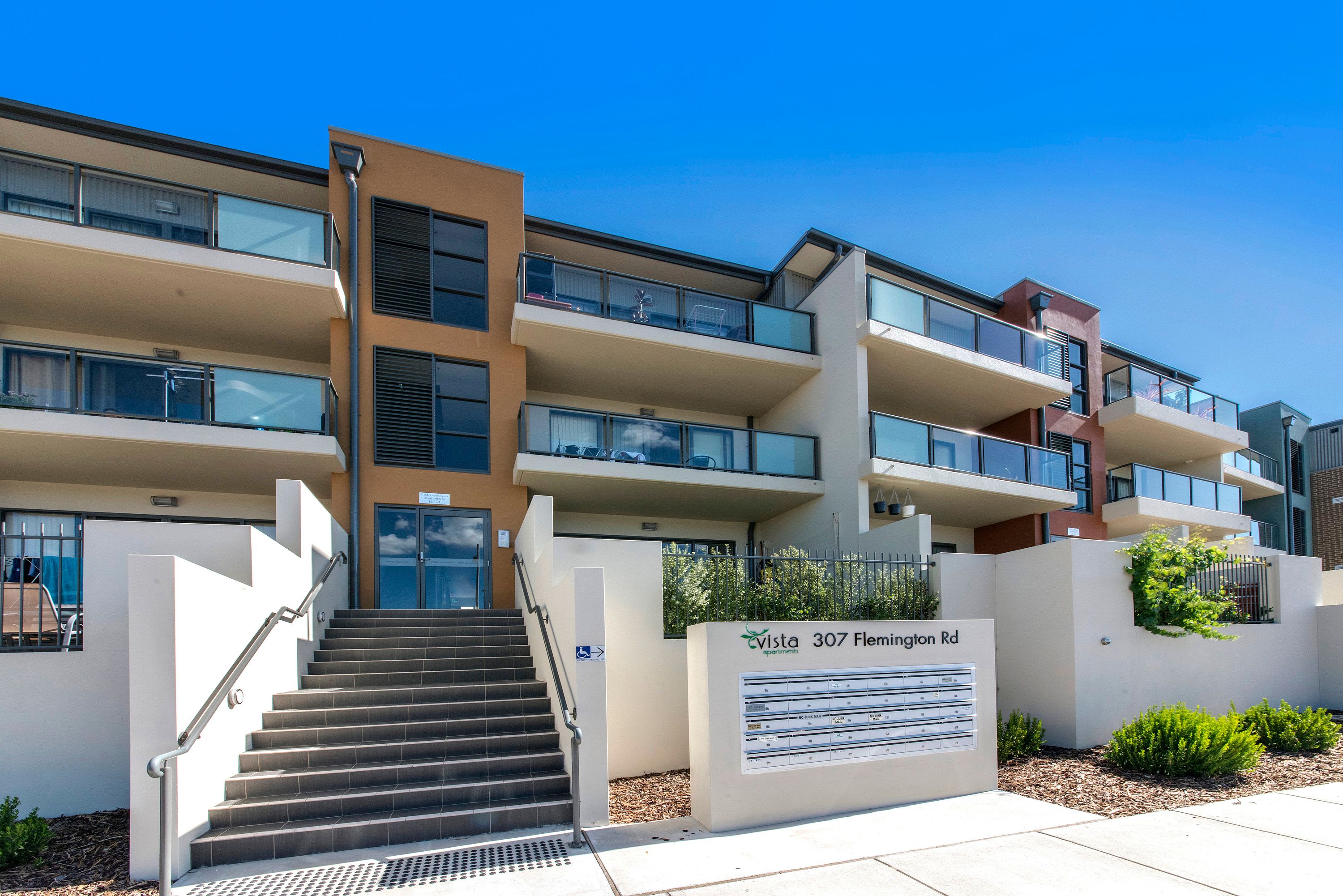 16/307 Flemington Road, Franklin ACT 2913