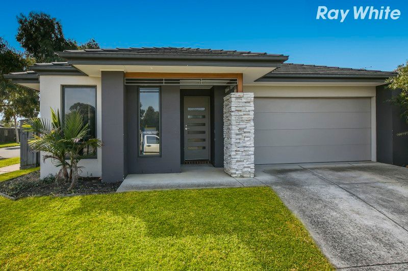 1 Central Avenue, Pakenham VIC 3810