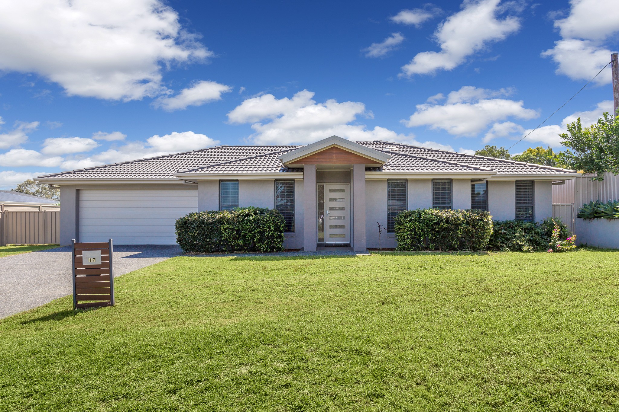 17 Edinburgh Drive, Taree, NSW 2430