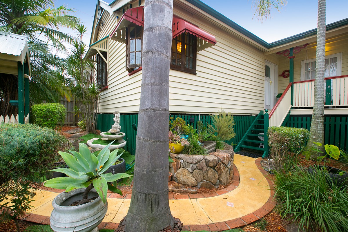 9 Lucy Street, Milton, QLD 4064